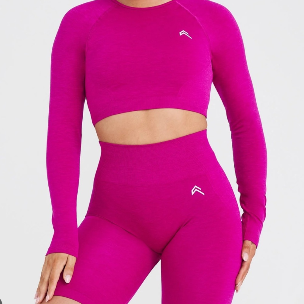 Oner Active - Effortless Seamless Long Sleeve Crop Top & Shorts Set - Fuschia